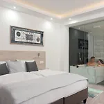 Fibula & Wellness - Adults Only