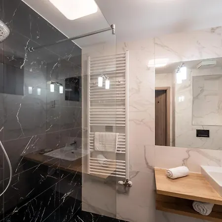 Hotel Fibula & Wellness - Adults Only Pecs