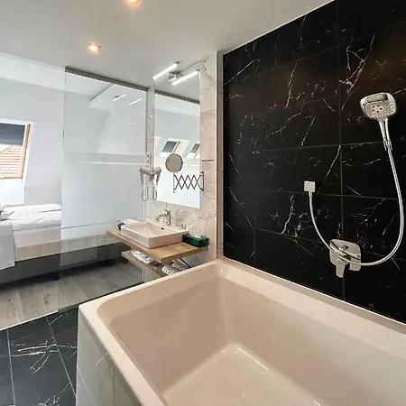 Fibula & Wellness - Adults Only Hotel
