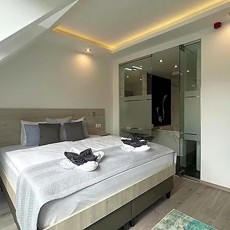 Fibula & Wellness - Adults Only 4* Pecs